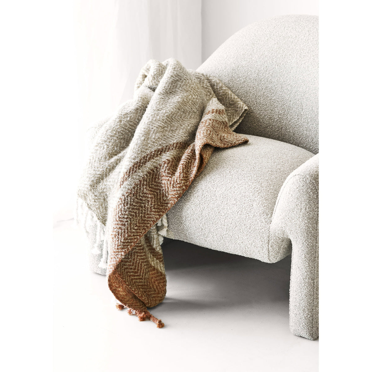 Kestria – pläd i polyester