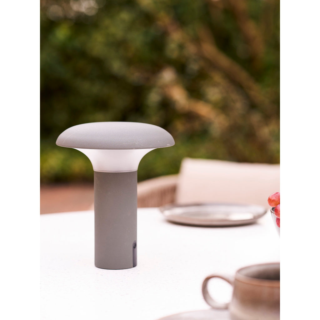 Tallrik – bordslampa i polypropen